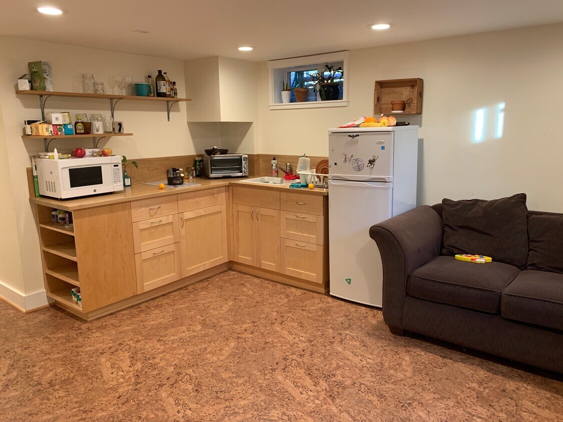 Kitchen/Living Room - 4322 SE 28th Pl