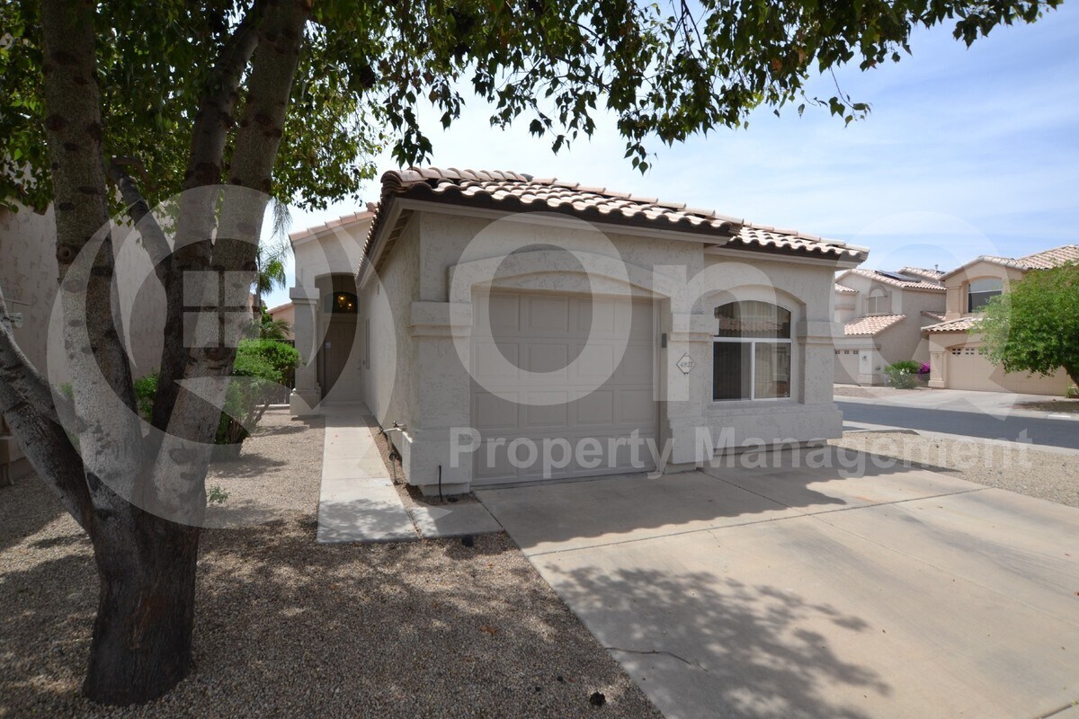 Foto principal - 4927 W Wahalla Ln