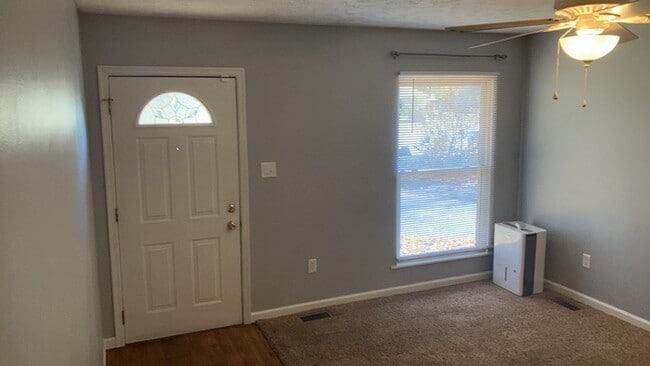 Building Photo - 325 Halifax Dr