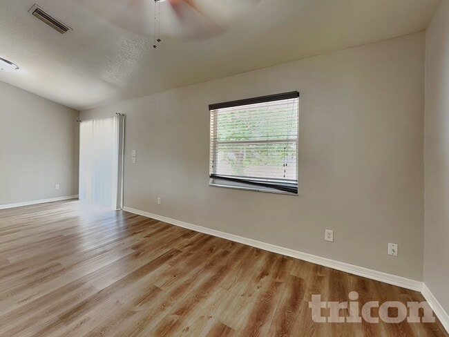 Building Photo - 7352 Bolten Ln