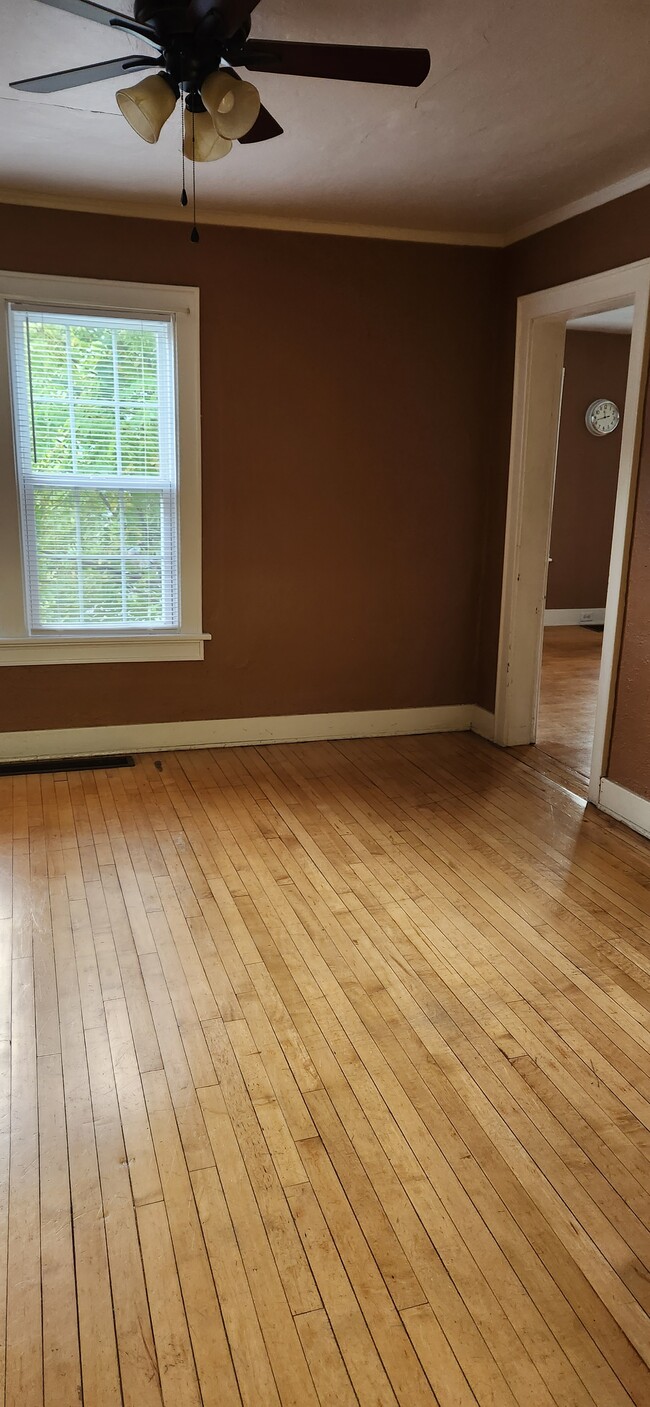 Dining Room - 2101 Ellis St