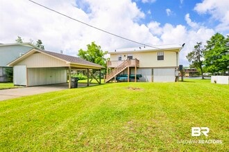 Building Photo - 15851 Keeney Dr