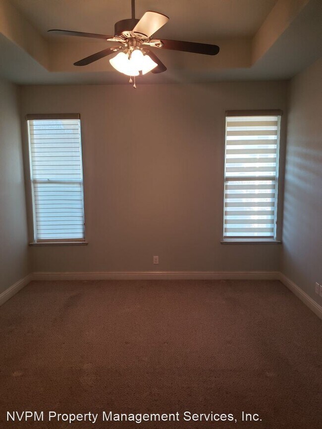 Foto del edificio - 3 br, 2 bath House - 822 W 11th Avenue