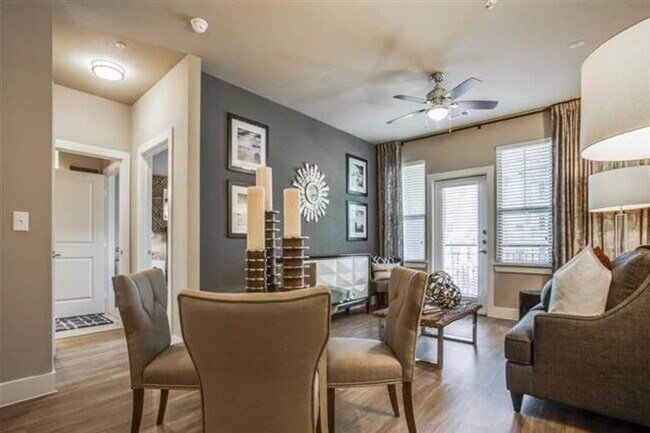 Foto del edificio - 610 Via Ravello