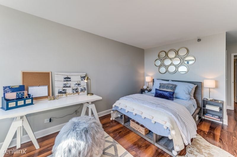 Building Photo - 1735 Chicago Ave