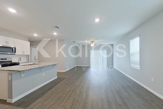 Building Photo - 32033 Katelin Cir