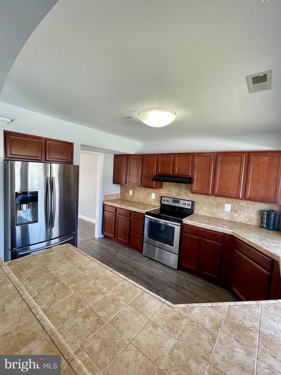 Building Photo - 45606 Taras Ct