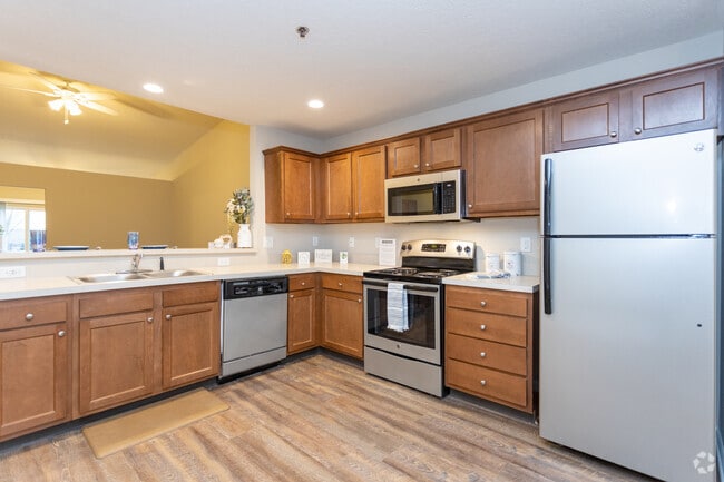 Interior Photo - Redwood Cascade Township
