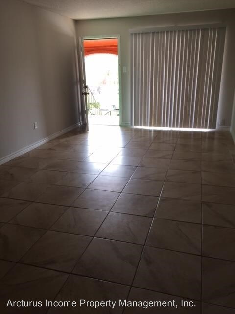 Foto principal - 1000 Northwood St