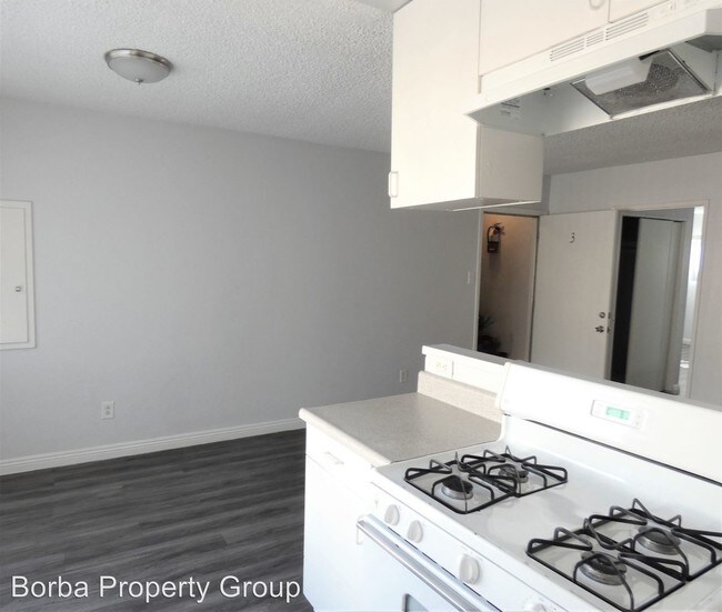 Foto del edificio - 2122 E 10th St
