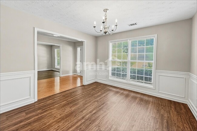 Building Photo - 1558 Great Shoals Cir