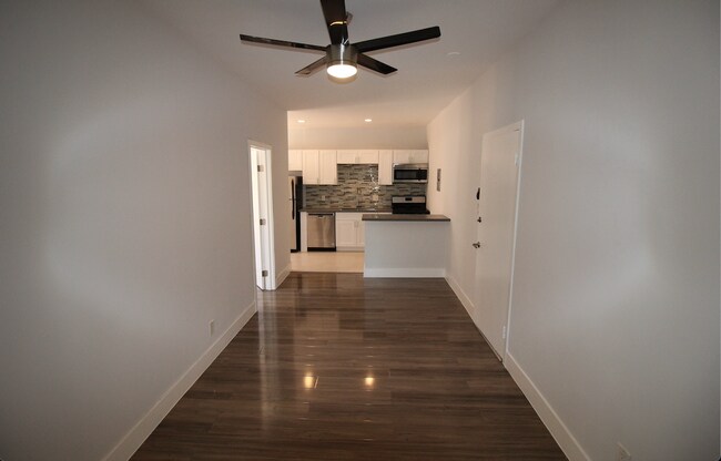 Building Photo - 837 S Normandie Ave