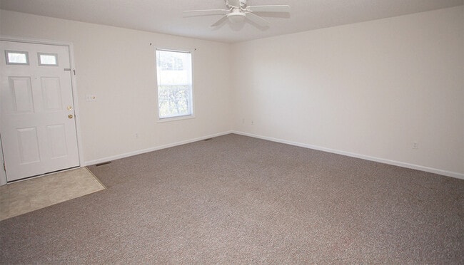 Building Photo - 1324 Devon Ln