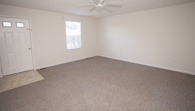 Foto del edificio - 1324 Devon Ln