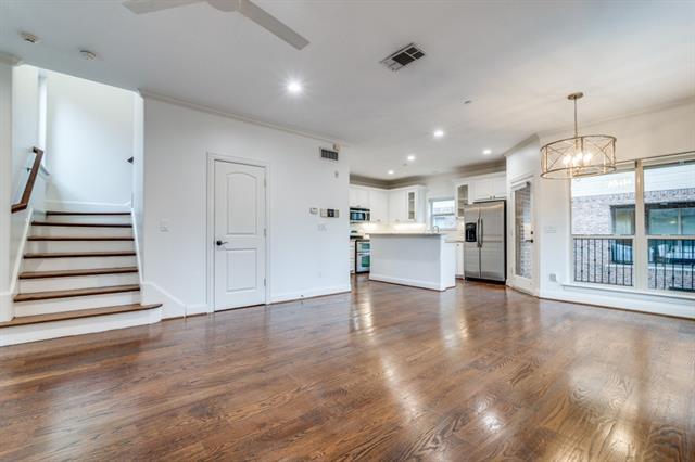 Building Photo - 3421 Normandy Ave