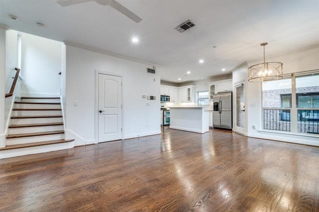 Building Photo - 3421 Normandy Ave