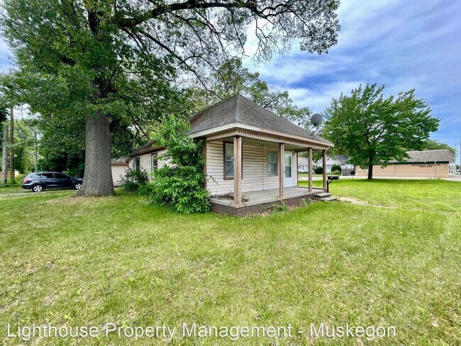 Foto del edificio - 2 br, 1 bath House - 169 E Laketon Avenue