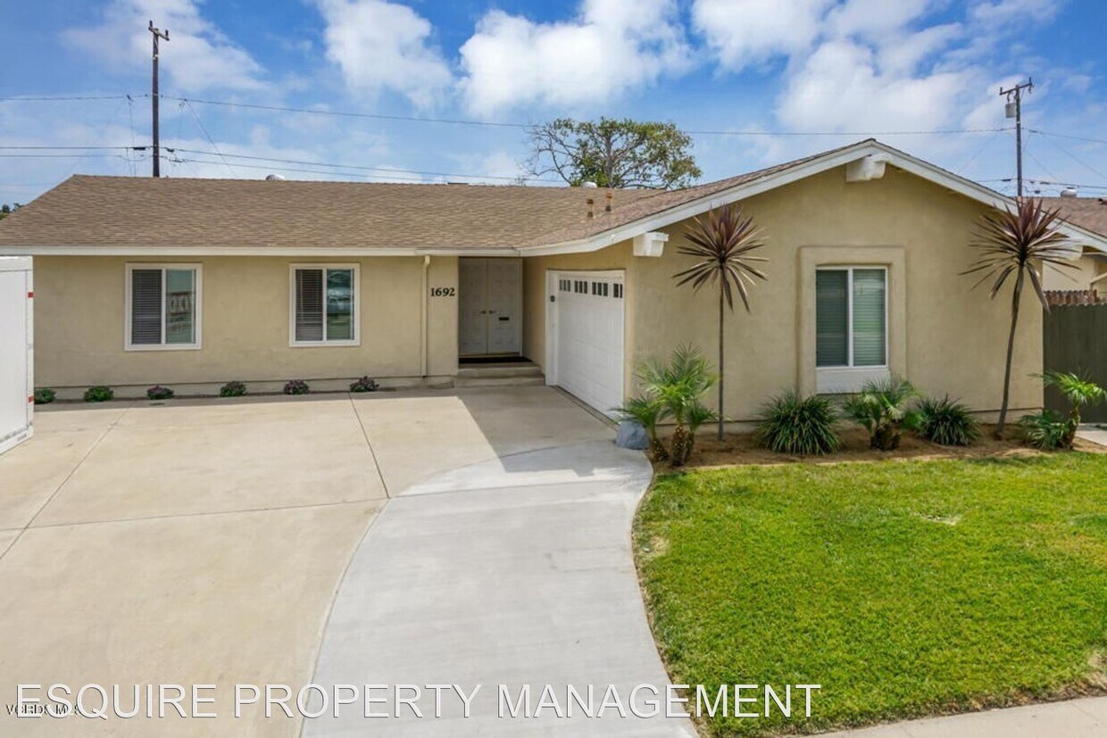 Foto principal - 3 br, 2 bath House - 1692 BURNLEY STREET