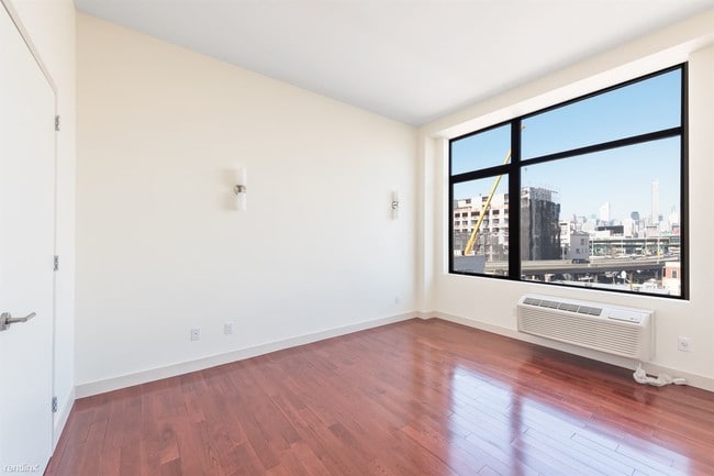 Building Photo - 4237 27th St
