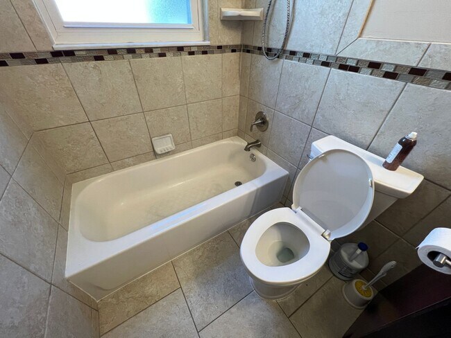 Foto del edificio - McKnight Observatory Hill - 2 BR Single Fa...