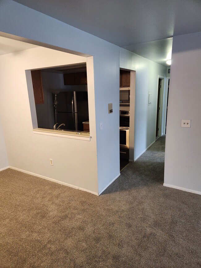 Photo - 1472 W Chateau Vert Townhome