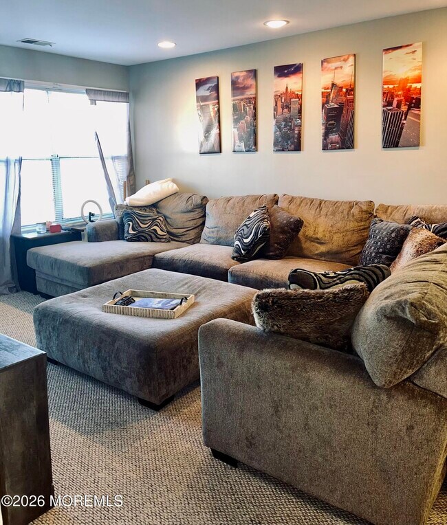 Foto del edificio - 398 Brookview Ct