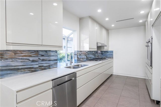 Foto del edificio - 15439 Vose St