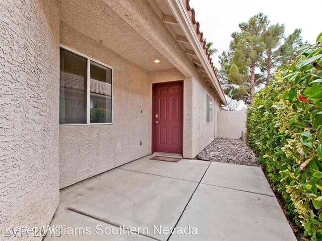 Building Photo - 3 br, 2 bath House - 247 SUNNY SUMMIT STREET