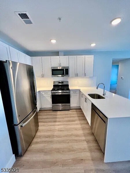 Foto principal - 168 Emmet St