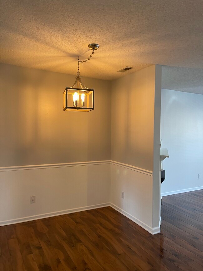 38 Queen Rd Unit 38 Queen Rd A, Candler, NC 28715 Condo for Rent in