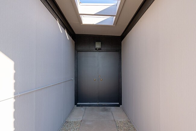 Foto del edificio - Stunning 3-Bedroom Home in Prime Glendale Location