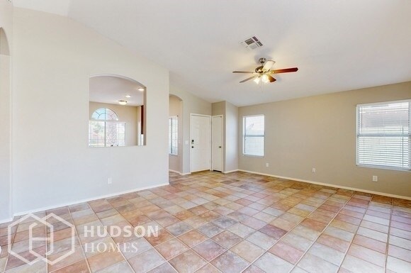 Building Photo - NOW AVAILABLE! - 7442 W Louise Dr, Glendal...