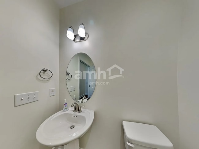 Foto del edificio - 601 Drema Ct