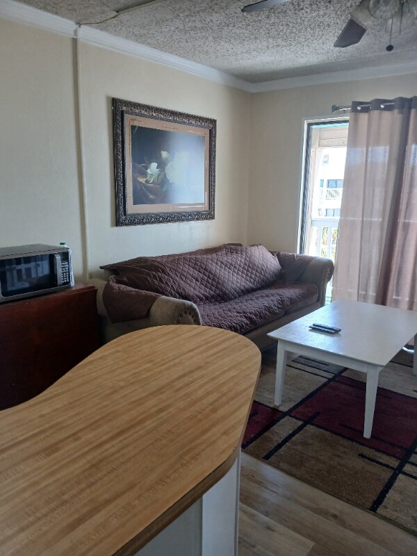 Foto del edificio - 3938 Surfside Blvd