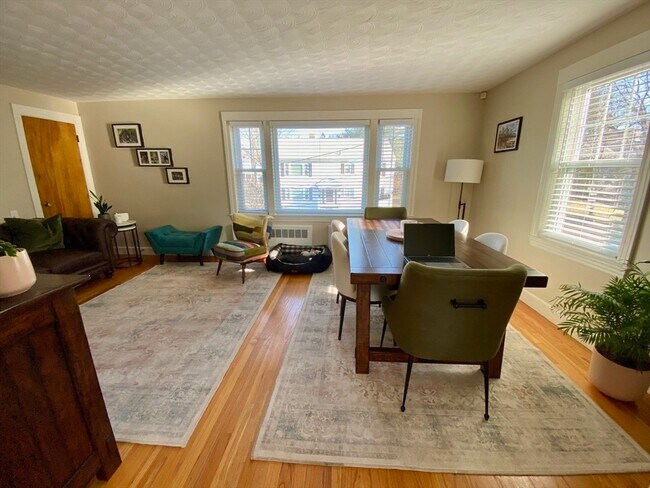 Building Photo - 7 Mangano Ct