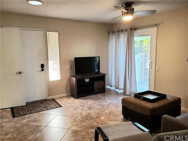 Foto del edificio - 1652 Sunflower Ct N