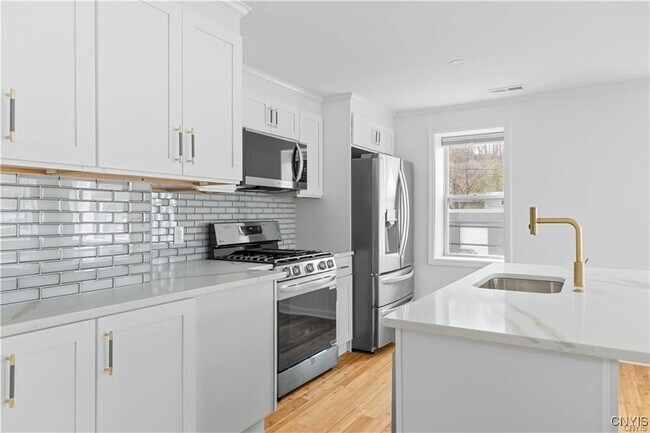 Building Photo - 238 Oriskany Blvd