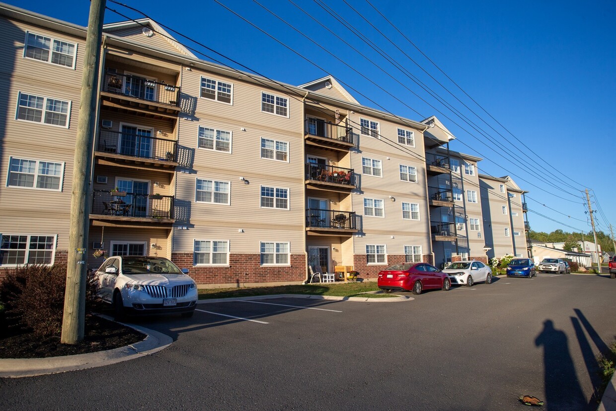 Building Photo - 115 Reynolds St