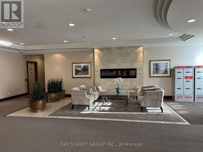 Building Photo - 51 Baffin Ct