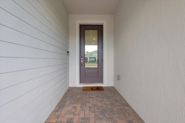 Building Photo - 14391 SW Skye Dr
