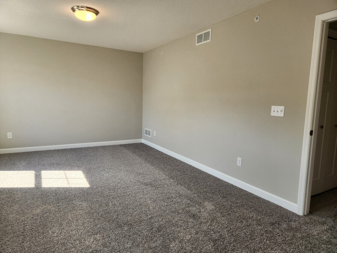 10887 Fountain Pl N, Maple Grove, MN 55369 - Townhome