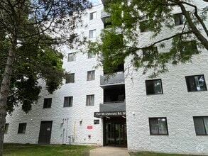 Building Photo - Castle Westmount Apartments