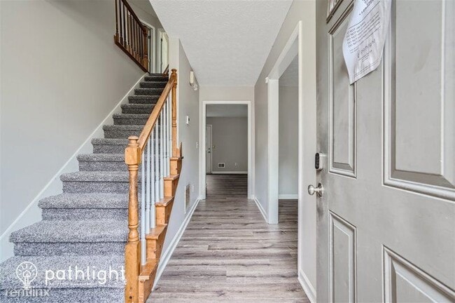 Building Photo - 4 br, 2.5 bath House - 2950 Oak Meadow Dri...