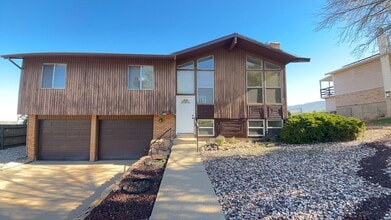Building Photo - 2270 W Skyview Dr