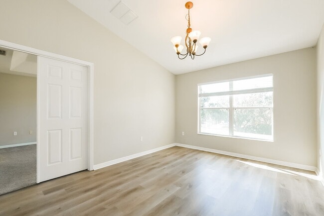 Building Photo - 1480 Muir Cir