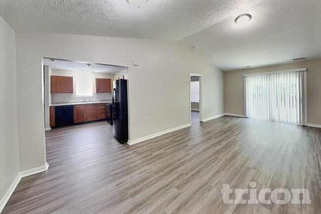 Foto del edificio - 7112 Spurrington Cir