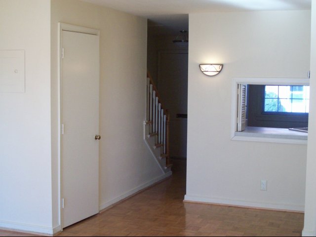 Downstairs hallway showing window to kitchen - 1003 N Hamilton St