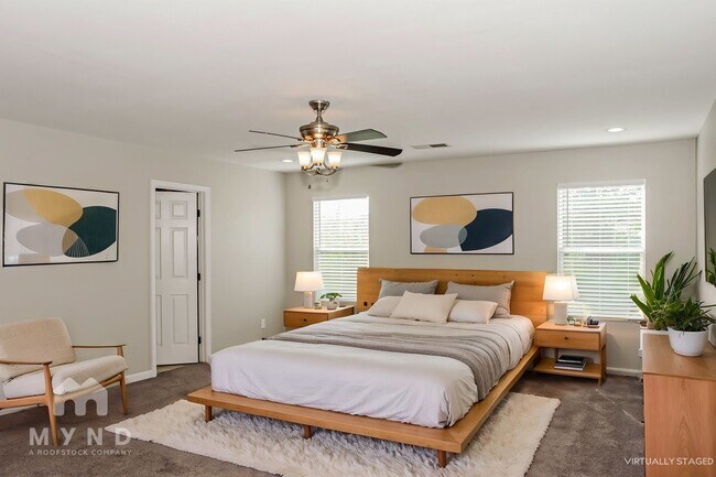 Foto del edificio - 3225 Lakeland Dr SW