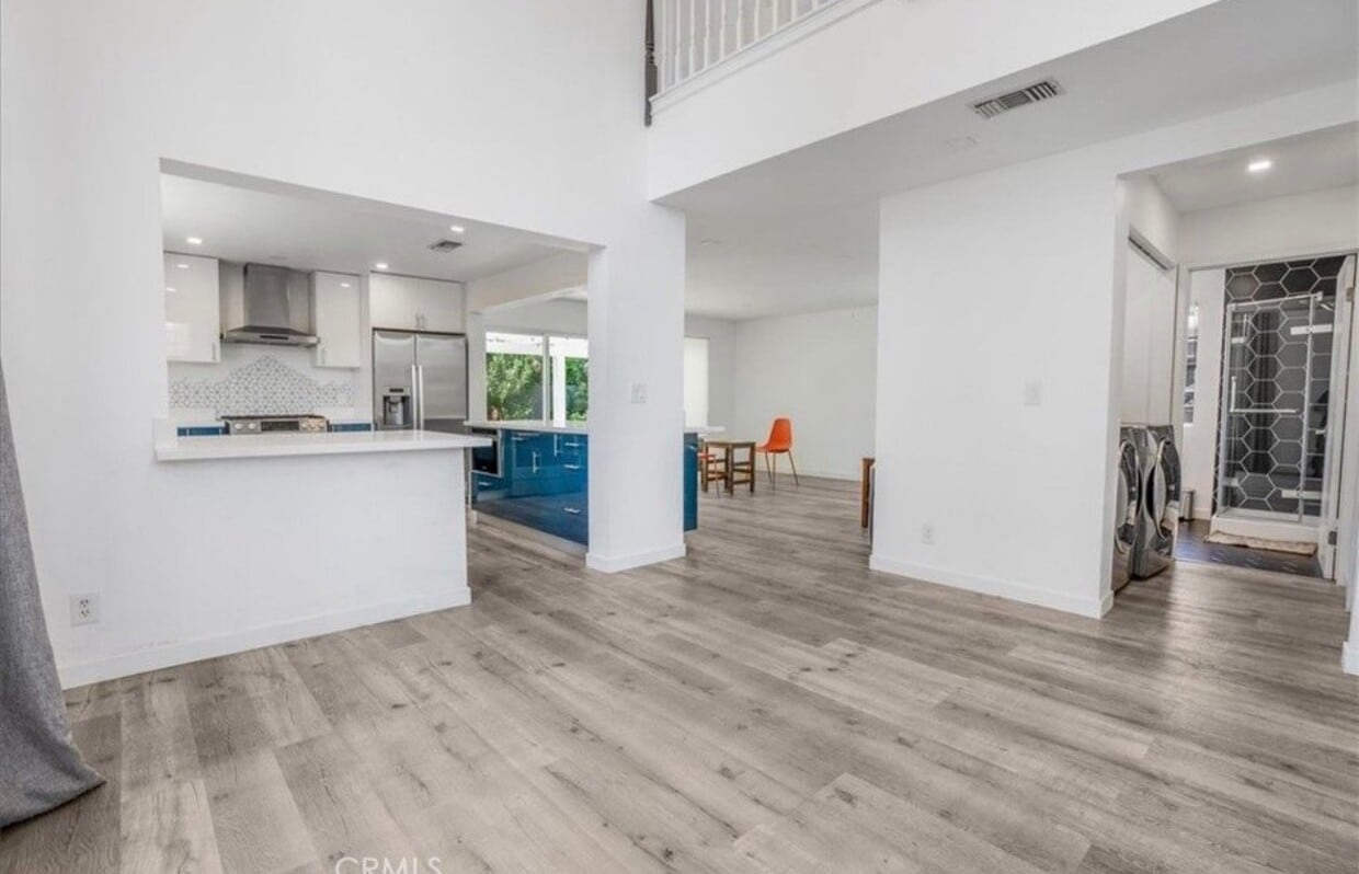 Photo - 2481 S Bundy Dr (Los Angeles, CA)