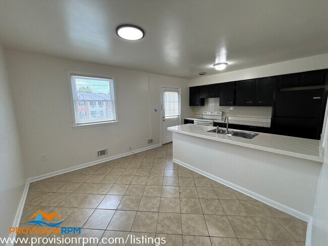 Foto del edificio - 5138 Clacton Ave